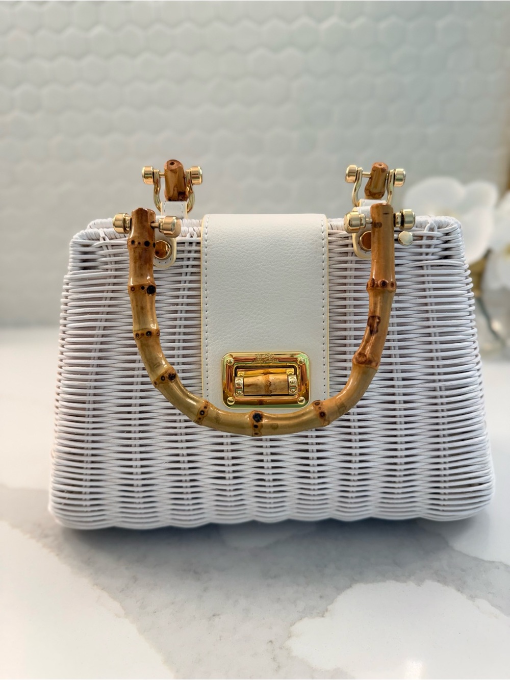 NWOT Lilly Pulitzer LEENA TOP HANDLE BAG RESORT WHITE - Picture 10 of 12